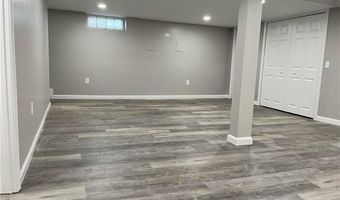74 Leslie St, Cranston, RI 02910