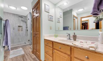 9903 Vermilion Rd, Amherst, OH 44001