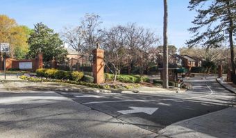 27207 Plantation Dr NE, Atlanta, GA 30324