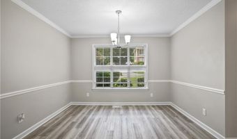 1027 Regency Dr, Acworth, GA 30102