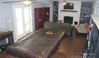1322 E Barden Rd, Charlotte, NC 28226