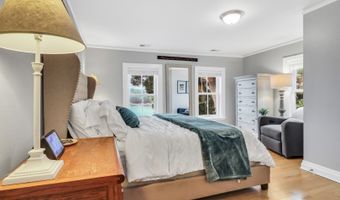 42037 N Old Lake Ave, Antioch, IL 60002