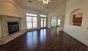 302 Cross Creek Dr, Bentonville, AR 72712