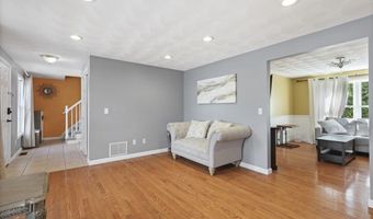 210 Morris St, Cumberland, RI 02864