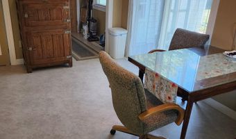 809 E Call St, Algona, IA 50511