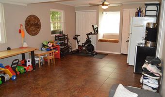 20 E Zeller St, North Liberty, IA 52317