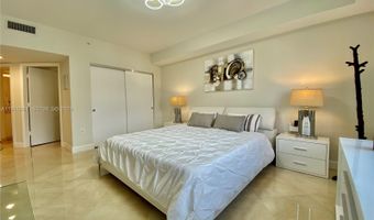 19900 E Country Club Dr 1220, Aventura, FL 33180