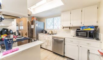1104 Bowie St, Sulphur Springs, TX 75482