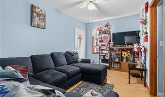 14 Parker St, Central Falls, RI 02863
