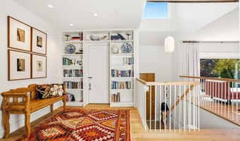 5619 OAKMONT Ave, Bethesda, MD 20817