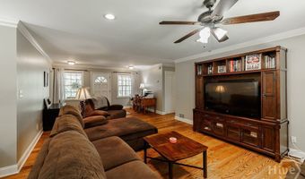 530 Westview Dr, Athens, GA 30606