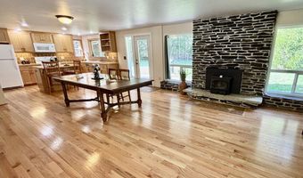 55433 MCKENZIE Hwy, Blue River, OR 97413