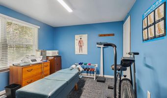 492 N Main St, Barnegat, NJ 08005