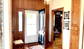 24352 St. Hwy Ee, Aurora, MO 65605