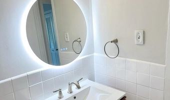 4977 BATTERY Ln 1-311, Bethesda, MD 20814