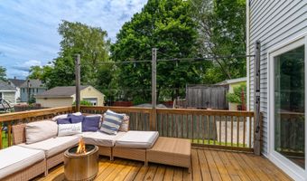 211 Oak St, Bath, ME 04530