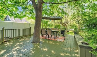 1 Fried Ave, Bristol, RI 02809