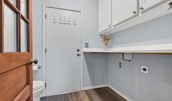 2318 Dorchester Dr, Bartlesville, OK 74006