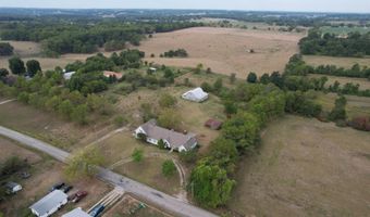 21207 Lawrence 1230, Aurora, MO 65605