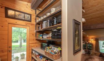 364 E 1600 Rd, Baldwin City, KS 66006