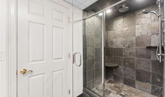 27 Eagle Dr, North Kingstown, RI 02852