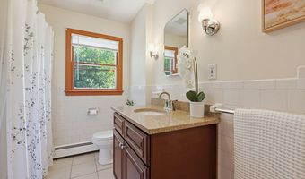 5 Nelson St, Attleboro, MA 02703