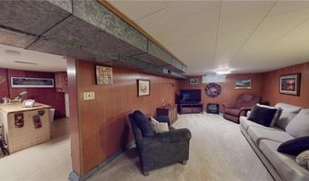 1402 W Clark St, Albert Lea, MN 56007