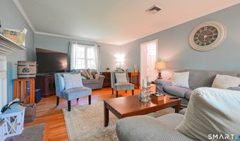 27 Powder Horn Hl, Brookfield, CT 06804