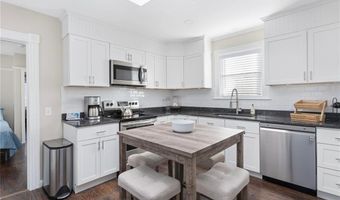 845 Main St, East Greenwich, RI 02818
