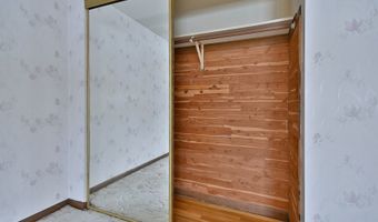 231 N Flora Pkwy, Addison, IL 60101