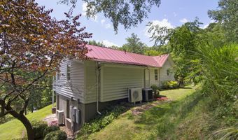 90 Taylor Ln, Alderson, WV 24910