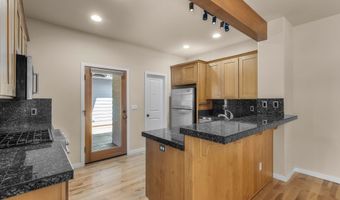 2612 NW Lemhi Pass Dr, Bend, OR 97703