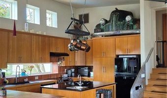1304 E Queen St, Pendleton, SC 29670