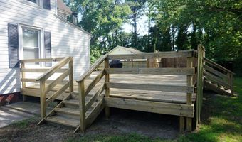 24287 FRONT St, Accomac, VA 23301