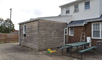 144 W Main St, Albion, IL 62806