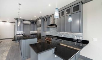 2485 BEACH LOOP Dr, Bandon, OR 97411