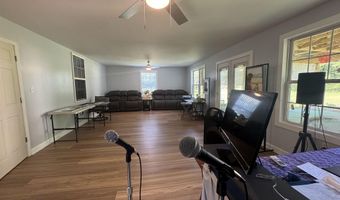 304 S Magnolia Ave, Andrews, SC 29510