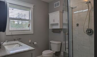 186 Westview Dr, Alma, MI 48801
