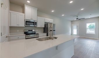 1607 SW Casuarina Dr 2, Bentonville, AR 72713