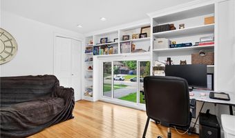 60 Fennec Ln, Amherst, NY 14051