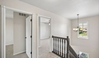 2205 Country Cove Ln, Altoona, IA 50009