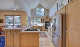 450 Crown Butte Rd, Big Sky, MT 59716