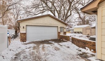 610 5th Ave, Altoona, IA 50009