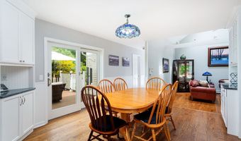 12 Fawn Ridge Dr, Brookfield, CT 06804