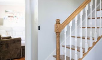 123 Lasalle Dr, Bangor, ME 04401