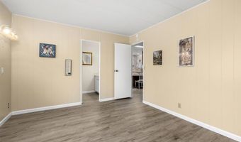 8975 Lawrence Welk 2, Escondido, CA 92026