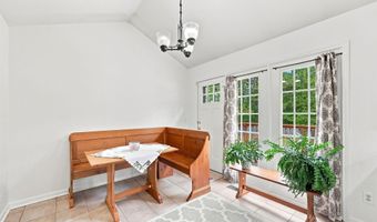 612 Seymour St, Aberdeen, NC 28315