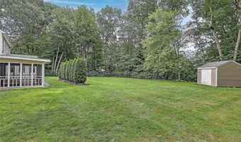 130 Hope Hill Ter, Cranston, RI 02921