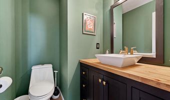 1810 Salina Dr, Avon, IN 46123