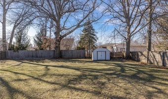 1260 Meadowview Ln, Amherst, OH 44001